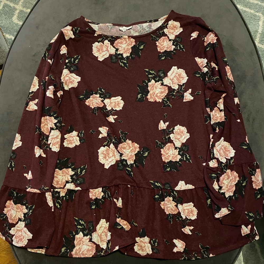 Elle 3/4 sleeve Peplum and Ruffle Sleeve Top